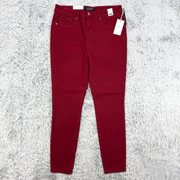 Judy Blue Jeans Women's 15/32‎ Scarlet NWT High Waist Slim Garment Dyed - Picture 1 of 16